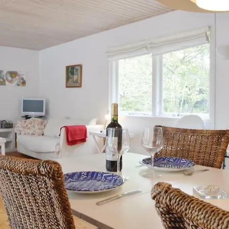 3 Bedroom Beach Front Home In Graested * Græsted