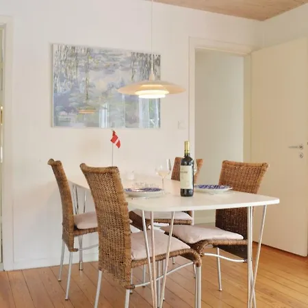 Dom wakacyjny Three-bedroom In Grasted Græsted